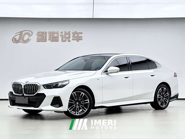 BMW 5 Series 530Li Leading M Sports Package - автомобиль из Китая