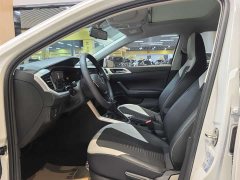 Volkswagen Polo 2023 facelift Plus 1.5L automatic colorful technology version - фото 8