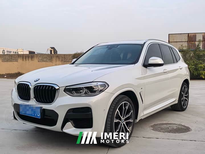 BMW X3 xDrive30i Leading M Sports Package - автомобиль из Китая