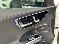 Mercedes-Benz C-Class facelift three C 260 L sports version - фото 18