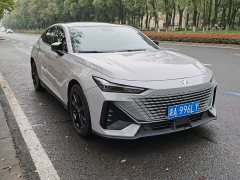 Changan UNI-V 1.5T premium - фото 1