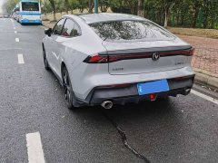 Changan UNI-V 1.5T premium - фото 6