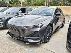 Changan UNI-V 1.5T exclusive - фото 1