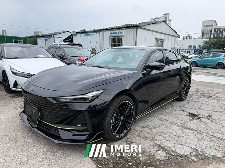 Changan UNI-V 1.5T sports version - автомобиль из Китая