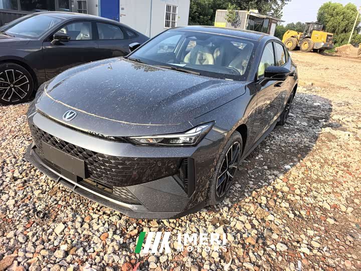 Changan UNI-V Intelligent e-DD 2024 Blue Whale Intelligent e-DD 136km Smart Cool Edition - автомобиль из Китая