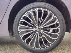 Volkswagen Passat 2025 Pro 380TSI Dragon Edition - фото 14