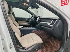 Volvo XC60 2026 B5 four-wheel drive Zhiyi Luxury Edition - фото 14