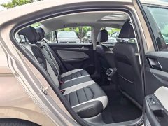 Volkswagen Bora 300TSI DSG Premium Edition - фото 11