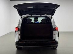 Toyota SIENNA 2.5L Hybrid Premium Edition - фото 13