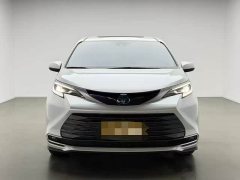 Toyota SIENNA 2.5L Hybrid Premium Edition - фото 2