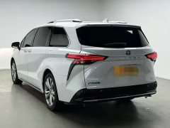 Toyota SIENNA 2.5L Hybrid Premium Edition - фото 5