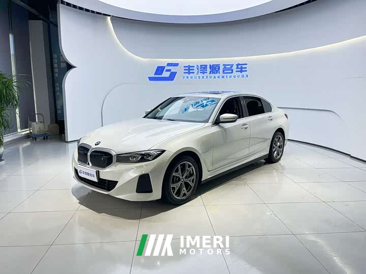BMW i3 eDrive 35 L - автомобиль из Китая