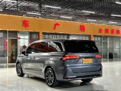 SAIC Roewe iMAX8 400TGI flagship version - фото 6