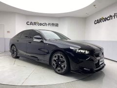 BMW 5 Series 530Li Exclusive M Sports Package - фото 2