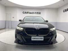 BMW 5 Series 530Li Exclusive M Sports Package - фото 3