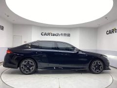 BMW 5 Series 530Li Exclusive M Sports Package - фото 4