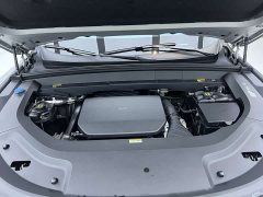 Li Auto Ideal L8 Pro - фото 14