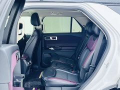 Ford Explorer EcoBoost 285 four-wheel drive titanium version 7 seats - фото 14