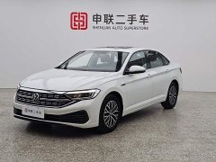 Volkswagen Sagitar 200TSI DSG Flyover Edition - фото 1