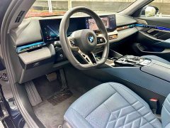 BMW 5 Series 530Li Exclusive M Sports Package - фото 7