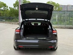 NIO ET5T 75kWh Touring - фото 15