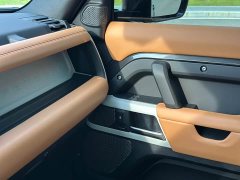 Land Rover Defender 110 3.0T P400 Dark Special Edition - фото 15