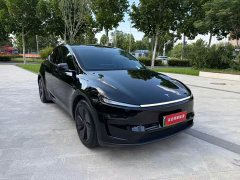 Tesla Model Y rear-wheel drive version - фото 3