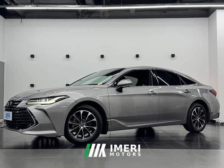 Toyota Asia Dragon 2.0L Deluxe Edition - автомобиль из Китая