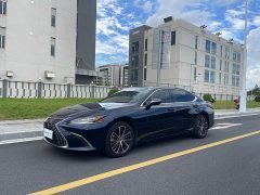 Lexus ES 2021 300h Premium Edition - фото 1
