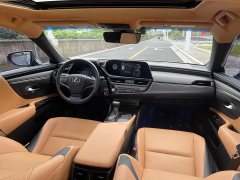 Lexus ES 2021 300h Premium Edition - фото 3