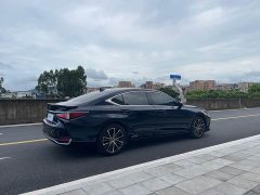 Lexus ES 2021 300h Premium Edition - фото 9