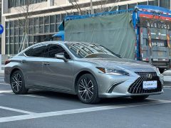 Lexus ES 2022 300h Luxury Edition - фото 3