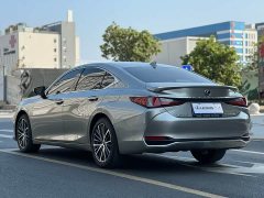 Lexus ES 2022 300h Luxury Edition - фото 9