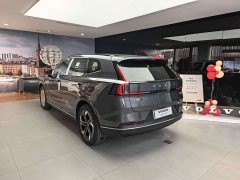 Volvo XC70 plug-in hybrid four-wheel drive super long range Core - фото 15