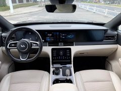 Li Auto ONE Extended-Range 6-Seater - фото 7