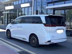 Denza D9 DM-i smart driving version 1020 four-wheel drive flagship - фото 4
