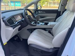 Denza D9 DM-i smart driving version 1020 four-wheel drive flagship - фото 8