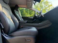 Tesla Model Y 2023 rear-wheel drive version - фото 10