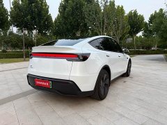 Tesla Model Y rear-wheel drive version - фото 8