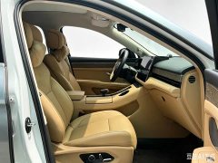 AITO Wenjie M5 extended-range rear-wheel drive standard version - фото 12