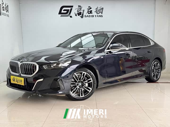 BMW 5 Series 530Li Leading M Sports Package - автомобиль из Китая