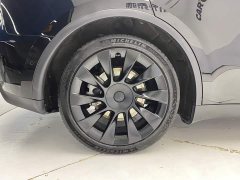 Tesla Model Y 2023 rear-wheel drive version - фото 11