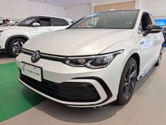 Volkswagen Golf 2023 280TSI DSG R-Line - фото 1