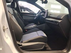 Volkswagen Golf 2025 300TSI R-Line - фото 8