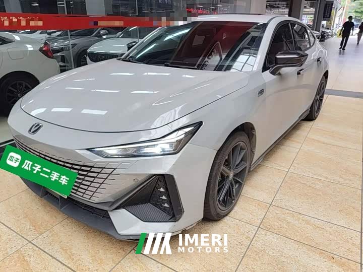 Changan UNI-V Smart iDD Smart iDD 1.5T 113km smart fun (fast version) - автомобиль из Китая