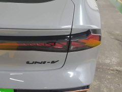 Changan UNI-V 2022 2.0T Speed Edition - фото 8