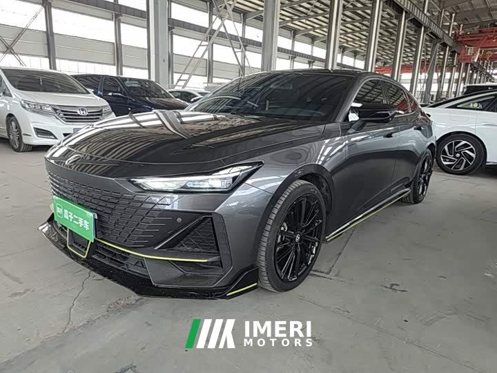 Changan UNI-V 2022 1.5T sports version