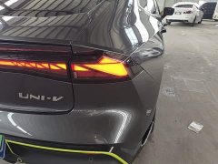 Changan UNI-V 2022 1.5T sports version - фото 8