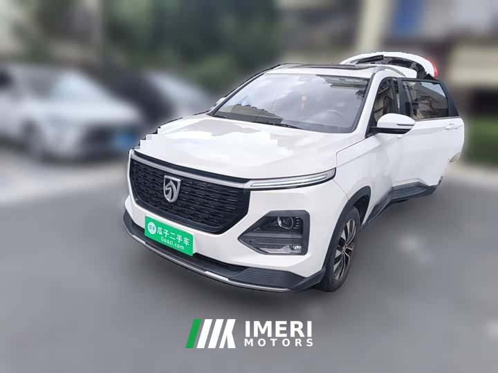 Baojun 530 1.5T CVT Distinguished Interconnected Edition 7-Seat