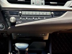 Lexus ES 2020 200 Excellence Edition - фото 15